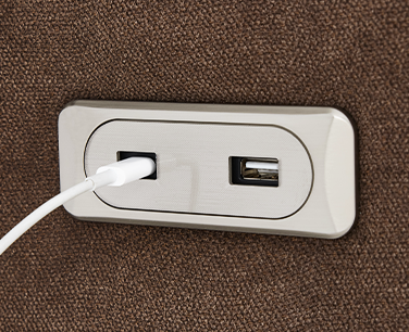 USB-A & USB-C Ports