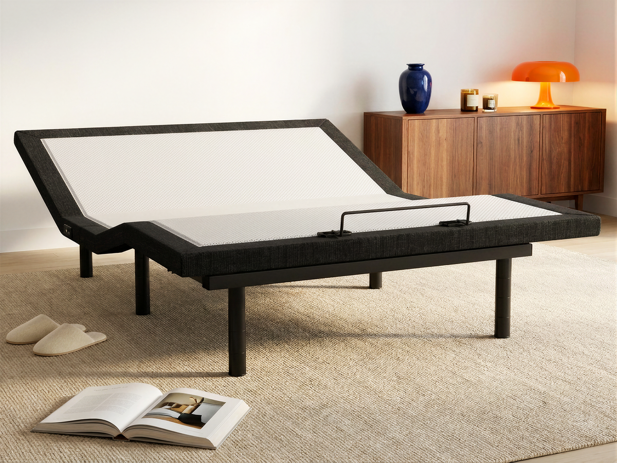 T600-Premium adjustable bed with independent head and foot elevation